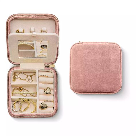 Oprah's Favorite Things 2022 List Is Available on Amazon Jewelry Travel Organizer, Jewelry Travel Case, Jewelry Box Organizer, Square Jewelry, Travel Jewelry Organizer, Oprahs Favorite Things, Jewelry Travel, Travel Jewelry Box, Travel Box