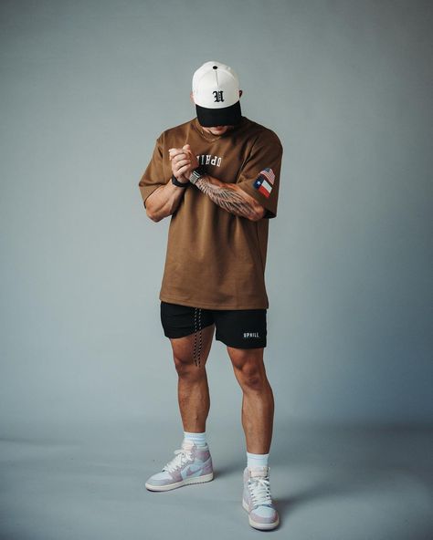 JASON LUCERO | 7.28.23 🗓️ WE’RE BACKKKKK! The official date for the @uphillbattle.co will be next Friday July 28th! A LOT of time & thought went into… | Instagram Buff Guy Outfits Mens Fashion, Men’s Gym Fashion, Casual Gym Outfit Men, Men Sporty Outfits, Winter Gym Outfit Men, Black Oversized Tshirt Outfit Men, Fitness Outfit Men, Male Gym Outfit, Man Gym Outfit