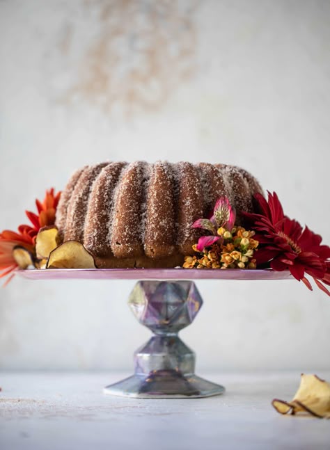 Apple Cider Doughnut Cake, Apple Cider Donut Cake, Cider Donut Cake, Apple Cider Doughnut, Big Donuts, Cake Apple, Donut Cake, Doughnut Cake, Fall Cakes