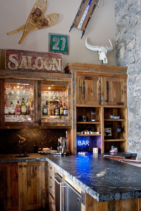 Home Bar Rustic design ideas Western Kitchen Decor, Western Bar, Modern Country Kitchens, Western Kitchen, Rustic Country Kitchens, Home Bar Design, Country Kitchen Designs, Bar Inspiration, Rustic Bar