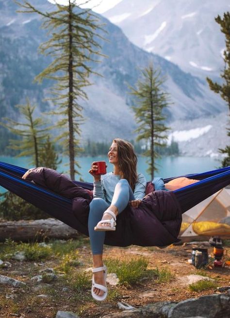 Andrea Ference Friends Hiking, Mountain Photoshoot, Outdoorsy Style, Patagonia Chile, Best Camping Gear, Backcountry Camping, Adventure Aesthetic, Camping Lovers, Hiking Fashion