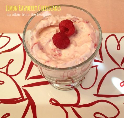 Individual Lemon Raspberry Cheesecakes (no bake) Raspberry Dessert Recipes, Raspberry Recipes Dessert, Lemon Raspberry Cheesecake, Raspberry Dessert, Stevia Recipes, Creamy Fruit Salads, Raspberry Desserts, Raspberry Mousse, Cheesecake Mousse