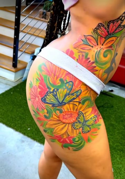 Colorful Full Back Tattoos For Women, Colorful Back Tattoo, Cardi B Tattoo, People Tattoos, Back Tattoos For Women, Black People Tattoos, Baddie Tattoos, Cute Thigh Tattoos, Tattoos Inspo