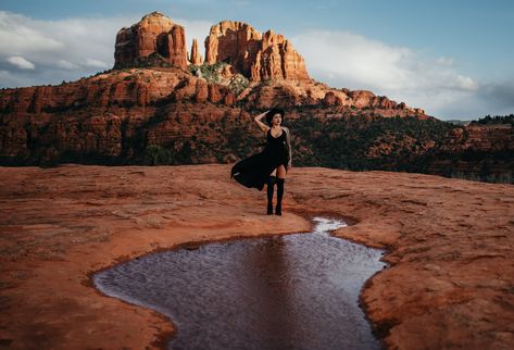 Sedona Photoshoot Sedona Photography Spots, Women Empowerment Photoshoot, Sedona Photoshoot, Sedona Photography, Empowerment Photoshoot, Arizona Photographer, Sedona Az, Before Sunset, Senior Photoshoot