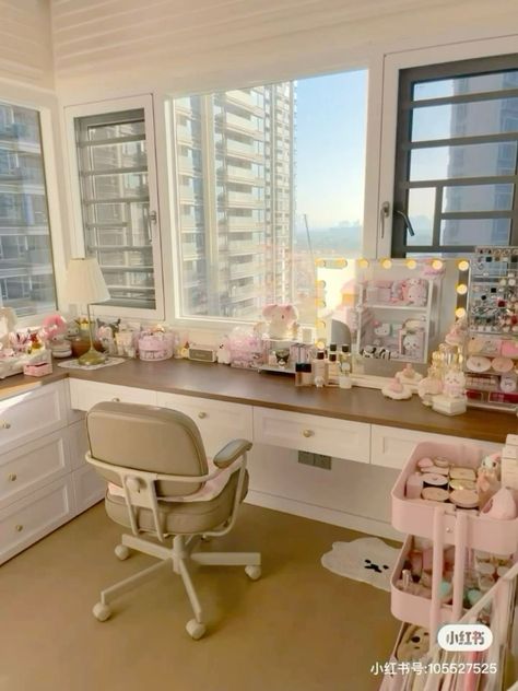 Bedroom Coquette Aesthetic, Sanrio Vanity, Bedroom Study Desk, Cute Vanity, Vanity Setup, Dream Apartment Decor, Vanity Area, Cute Bedroom Decor, Redecorate Bedroom