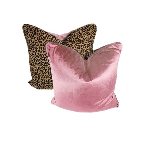 Introducing our chic, fashion-forward Wild Side pillow collection. Made with beautiful velvet, a bold, graphic leopard print chenille, and metallic gold genuine lambskin leather piping.  This piece makes a bold design statement with its exquisite textures, colors and pattern.    Add a touch of the wild side to your décor. Super soft and stylish. Don't see the color you need? Contact us for custom listing.  Tiger print options are available here: https://www.etsy.com/shop/maison33nyc?section_id=3 26x26 Pillow Cover, Pink Green Leopard Bedroom, Animal Print Bedroom Decor, Pink Gold Leopard Bedroom, Modern Couch Pillows, Cheetah Pillows Bedrooms, Leopard Throw Pillow, Pink Cheetah Pillow, Velvet Couch