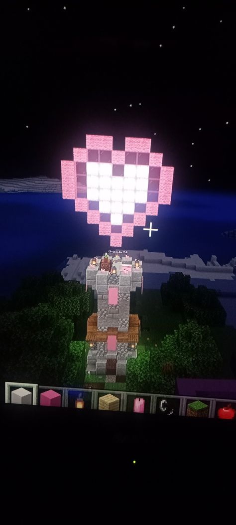 Cute Minecraft Couple Ideas, Cute Minecraft Builds Couples, Minecraft Ideas For Boyfriend, Cute Couple Things To Build In Minecraft, Valentines Minecraft Ideas, Minecraft World For Girlfriend, Minecraft Building Ideas Couple, Cute Minecraft Date Ideas, Cute Things To Build In Minecraft For Your Girlfriend