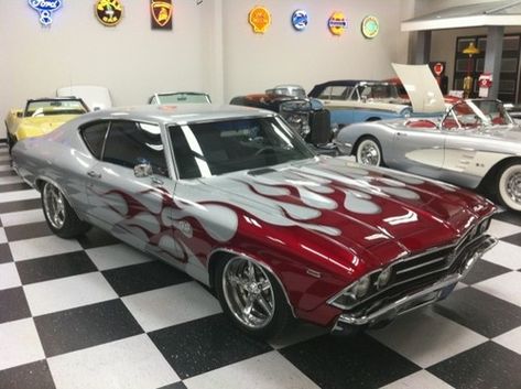 10 Vehicles That Rocked the Flames on Their Paint Jobs Muscle Car Paint Jobs, Cool Car Paint Jobs, 1969 Chevelle Ss, 1969 Chevelle, Car Paint Jobs, Chevy Chevelle Ss, Chevy Muscle Cars, Chevy Chevelle, K Wallpaper