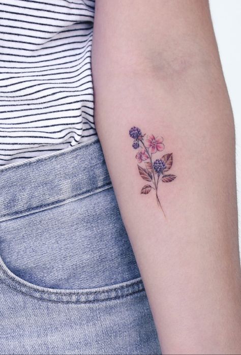 Huckleberry Tattoo, Blackberry Tattoo, Small Flower Tattoo, Skin Color Tattoos, Colour Tattoo For Women, Iris Tattoo, Aesthetic Tattoo, Tattoo Models, Mini Tattoos