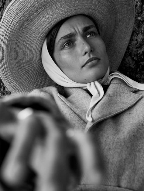 Andreea Diaconu | Black & White Cover Editorial | Unconditional Magazine Unconditional Magazine, Img Models, Makeup Forever, Strike A Pose, Fashion Editor, Ladies Tops Fashion, Strong Women, Fashion Advice, Fashion Photographer