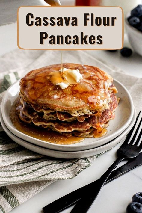 These are the BEST grain-free pancakes! This easy cassava flour pancake recipe is made with only a few ingredients, and makes light, fluffy pancakes every time! | Pancake recipe | Fluffy pancakes | grainfreetable.com Pancake Recipe Fluffy, Cassava Flour Pancakes, Light Fluffy Pancakes, Grain Free Pancakes, Light And Fluffy Pancakes, Fluffy Pancake Recipe, How To Cook Pancakes, No Flour Pancakes, Flour Pancakes