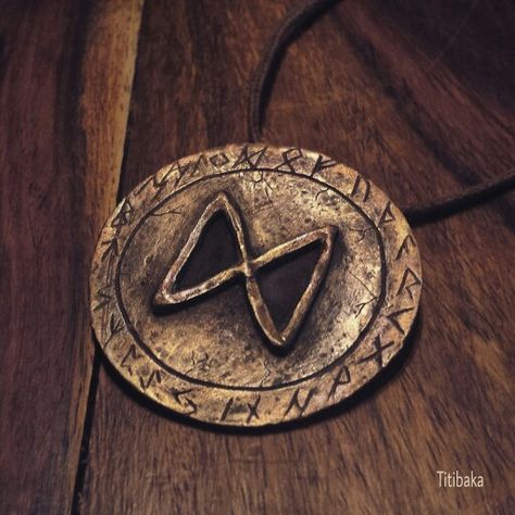 Dagaz rune amulet Amulet Aesthetic, Dagaz Rune, Vikings Aesthetic, Rune Art, Norse Art, Viking Aesthetic, Anniversary Diy, Ancient Runes, Rune Symbols