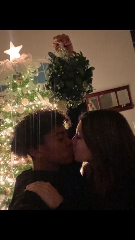 #mistletoe #coupleromantic Couples Kissing Under The Mistletoe, Kissing Under Mistletoe, Mistletoe Kiss, Trendy Christmas Outfits, Romantic Christmas, Christmas Outfit Ideas, Under The Mistletoe, Kissing Couples, Relationship Stuff