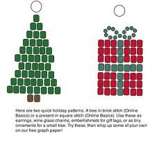 Bead Weaving Patterns Christmas Beads Craft, Brick Stitch Patterns, Christmas Jewelry Diy, Pony Bead Projects, Beaded Christmas Decorations, Pony Bead Crafts, Beading For Kids, Holiday Beading, Pony Bead Patterns