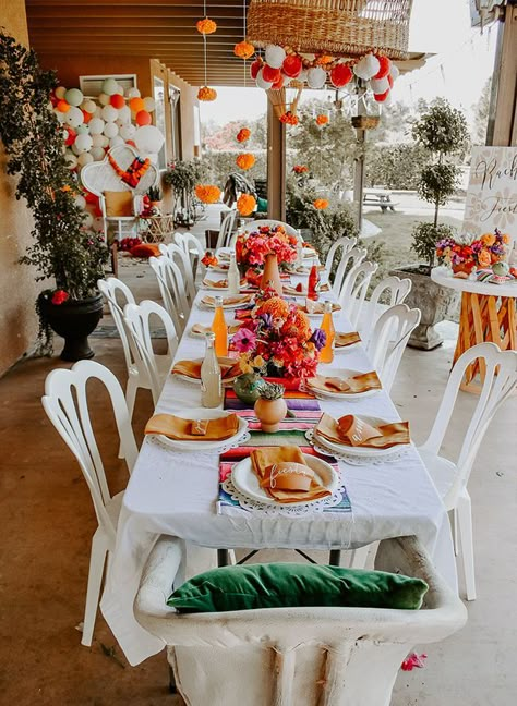 Fiesta Wedding Shower, Mexican Fiesta Bridal Shower, Mexican Bridal Showers, Fiesta Shower, Outdoor Bridal Showers, Bridal Shower Inspo, Fiesta Bridal Shower, Fiesta Wedding, Bride Shower