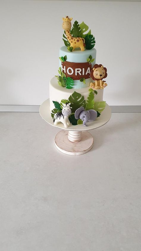 Cake Animals, Jungle Birthday Cakes, Safari Baby Shower Cake, Jungle Cakes, Jungle Theme Cakes, Jungle Theme Birthday Party, Animals Cake, Safari Cake, Animal Birthday Cakes