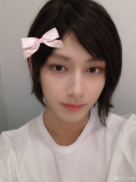 Kpop Coqquete, Svt Coquette, Junhui Pfp, Junhui Edit, Jun Icons Seventeen, Junhui Cute, Seventeen Coquette, Kpop Coquette Icons, Junhui Icons