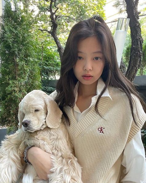 Blackpink Icons, Jennie Kim Blackpink, Jennie Lisa, Kim Jisoo, Blackpink Jennie, Rwby, Yg Entertainment, Instagram Update, Korean Singer