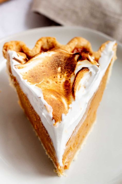 Sweet Potato Pie with Toasted Marshmallow Meringue Pumpkin Meringue, Cranberry Pie, Stovetop Mac And Cheese, Preppy Kitchen, How To Make Pumpkin, Vintage Baking, Pumpkin Pie Filling, Homemade Butter, Baking Company