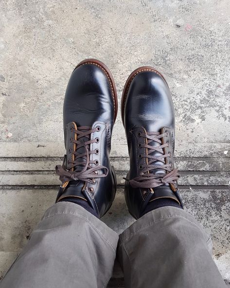 Red Wing 9060 Beckman in Klondike Red Wing Beckman, Heritage Fashion, Red Wing, Red Wings, Dr. Martens Boots, Leather Goods, Men's Style, Fashion Boots, Paris Fashion