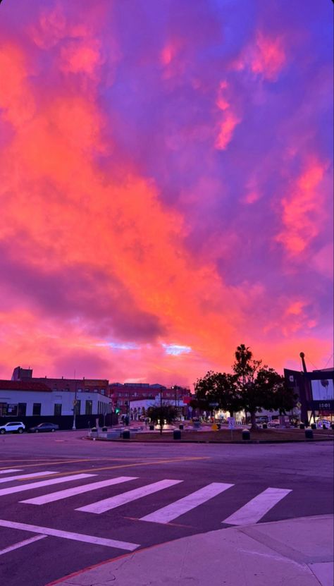 Sunset Aesthetic Purple Orange, Pink Orange And Purple Aesthetic, Summer Aesthetic Purple, Dreampop Aesthetic, Purple Hour Aesthetic, Purple Orange Background, Orange And Purple Wallpaper, Red Purple Aesthetic, Orange And Purple Aesthetic