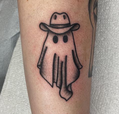 Custom elbow rose above a healed cowboy ghost! >>Swipe to see that cowboy ghost freshly done 👻 thanks for looking Traditional Style Ghost Tattoo, Spooky Western Tattoo, Animals With Cowboy Hats Tattoo, Cowboy Theme Tattoo, Ghost With Cowboy Hat Tattoo, Ghost Cowboy Tattoo, Cowboy Ghost Tattoo, Traditional Ghost Tattoo, Skull Cowboy Tattoo