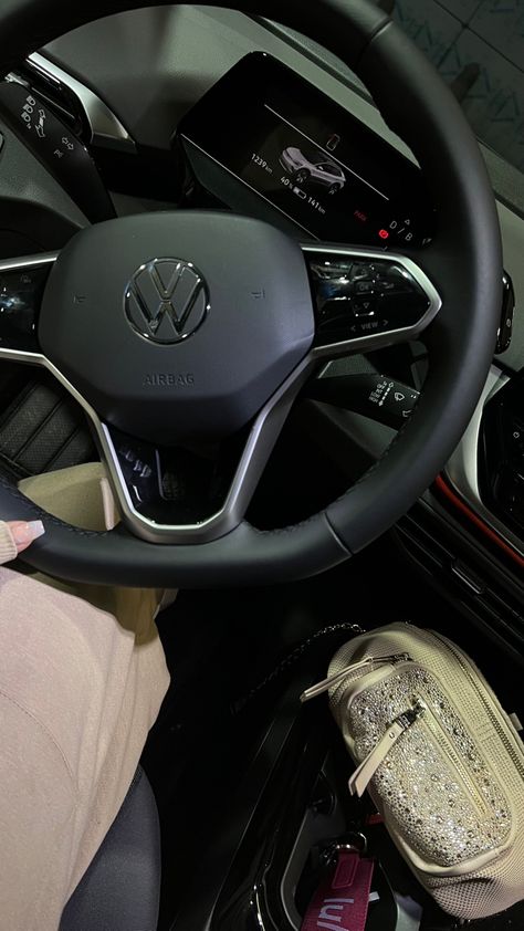 #snapchat #fakestory #volkswagen Nivus Volkswagen, Volkswagen Aesthetic, Volkswagen Interior, Polo Volkswagen, Polo Car, Volkswagen Polo Gti, Audi Interior, Polo Gti, Luxury Lifestyle Women