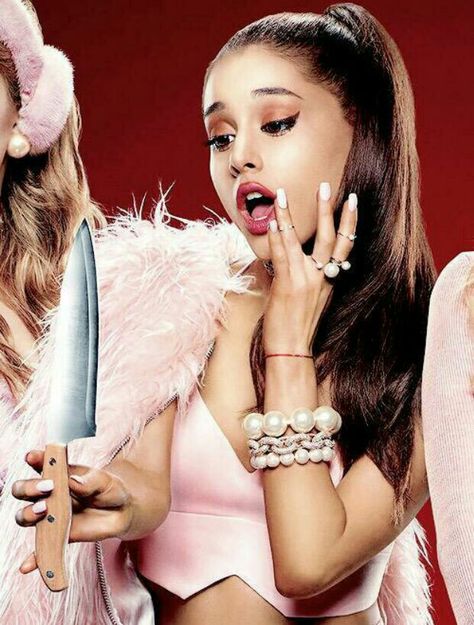 Scream Queens photoshoot Scream Queens Fashion, Ariana Grande Style, Ariana Grande Pictures, Scream Queens, Chanel 2, Dangerous Woman, Celebrity Makeup, Girl Crush, Pop Star