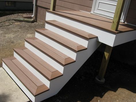 Azek risers and skirt | Contractor Talk - Professional Construction and Remodeling Forum Trex Stairs, Cabin Remodel, Patio Stairs, Front Porch Steps, Patio Steps, Deck Steps, Wooden Patios, Patio Deck Designs, Exterior Stairs