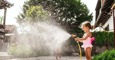 20 Summer Activities For Kids At Home That Are Guaranteed Boredom-Busters Outdoor Forts, Activities For Kids At Home, How To Juggle, Summer Play, So Bored, Reading Club, Dog Days Of Summer, Fun Summer Activities, Summer Activity