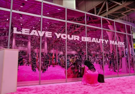 Essence Festival 2023: Find Out How the Event Expanded Even More This Year | BizBash Beauty Festival Event, Summer 2023 Ideas, Event Launch, Dream Life Vision Board, Beauty Events, Pr Ideas, Activation Ideas, Welcome Dinner, Essence Festival