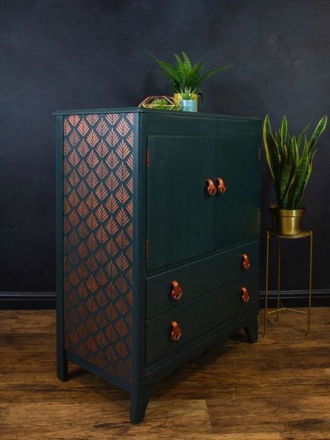 Painted Tallboy, Koti Diy, Modern Chests, Chest Furniture, Refinishing Cabinets, Diy Furniture Renovation, Furniture Renovation, Retro Furniture, Barbie Furniture