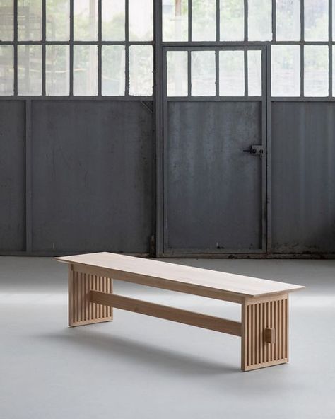 Japanese Furniture Modern, Japanese Furniture Design, Wooden Lattice, Udine Italy, Traditional Benches, Japanese Buildings, Credenza Design, Contemporary Bench, Dining Sofa