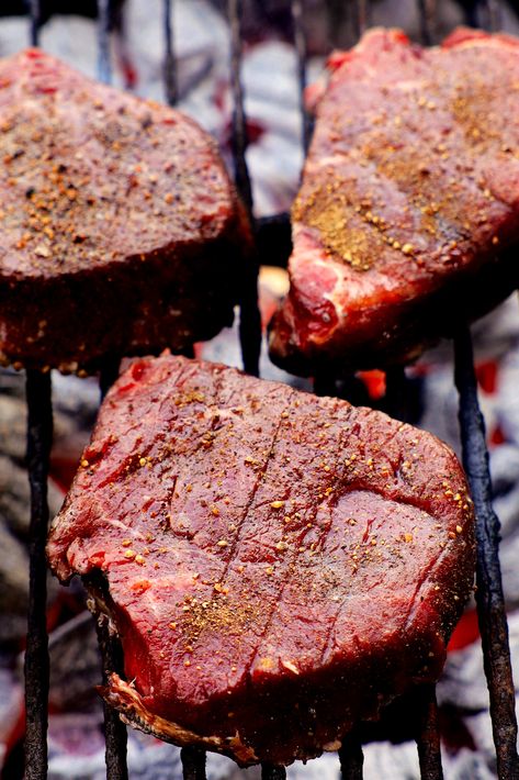 three top sirloins on a charcoal grill Sirloin Steak Recipe, Sirloin Steak Recipes, Top Sirloin, Porterhouse Steak, Rare Steak, Top Sirloin Steak, Sirloin Steak, Steak Butter, Tri Tip