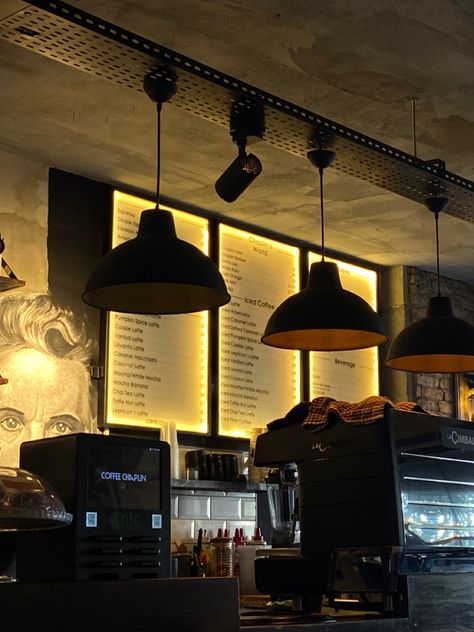 Aesthetic Black Theme, Theme Cafe, Worst Day Of My Life, Aesthetic Coffee Shop, Photoshopped Pictures, Brown Cafe, Aesthetic Interior Design, Cafe Black, Love Dark