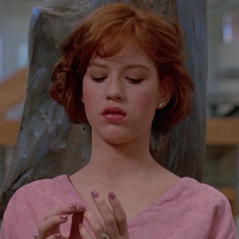 Clair Breakfast Club, Claire Standish Aesthetic, Claire Breakfast Club, Claire Standish, Comfort Films, Breakfast Club Movie, Iconic Movie Characters, Sixteen Candles, Dolly Fashion