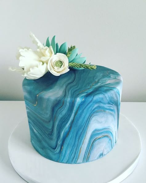 Marbled Fondant, Marbled Cake, New Birthday Cake, Birthday Cakes For Women, Birthday Cakes For Men, Cakes For Women, Marble Cake, Cakes For Men, Cool Birthday Cakes