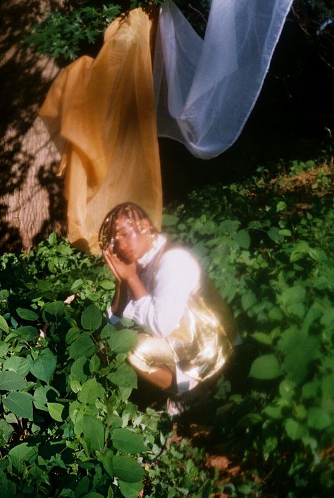 Nature Editorial, Ethereal Photography, Fairy Photoshoot, Lake Photoshoot, Editorial Photoshoot, Nature Photoshoot, Dream Photography, Dreamy Photography, 35mm Photography