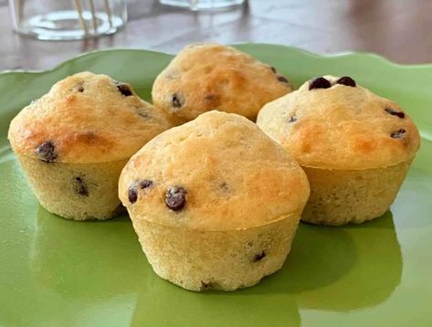 Copycat Little Bite Muffins - Kitchen House Mini Blueberry Muffins, Little Debbie, Mini Muffin Pan, Blueberry Muffins, We Are Back, Mini Muffins, Kids Snacks, Vegetarian Chocolate, Muffin Pan