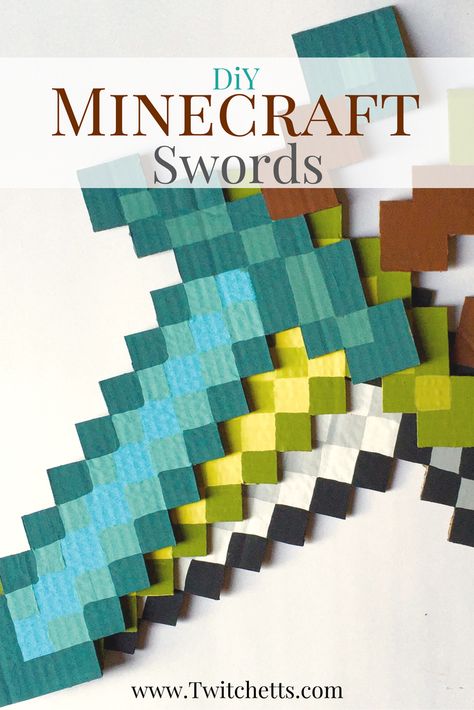 Make these DiY Minecraft Sword for your Minecraft fan. Make them for a room decoration, for a Minecraft birthday party, or just a fun craft! Minecraft Blueprint, Minecraft Diy Crafts, Minecraft Diy, Memes Minecraft, Minecraft Party Decorations, Minecraft Theme, Minecraft Toys, Diy Minecraft, Cardboard Box Crafts