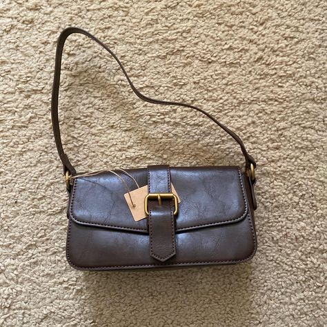 Brandy melville brown shoulder bag - Depop Secret Sister Gifts, What's My Aesthetic, Secret Sisters, Girly Bags, Dress Up Dolls, Brown Shoulder Bag, Pretty Bags, School Fits, Sister Gifts