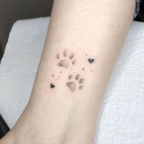 Tattoos Dog Paw, Dog Paw Tattoos, Dog Paw Print Tattoo, Paw Tattoos, Cat Paw Tattoos, Cat Tattoo Ideas, Dog Tattoo Ideas, Tattoos For Dog Lovers, Pawprint Tattoo