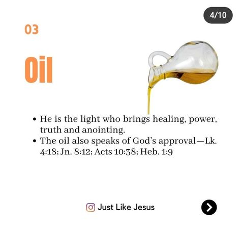 Intentional Christmas, Anointing Oil, Christian Bible Study, Living Essentials Oils, Living Essentials, Encouraging Bible Verses, Diy Recipes, Bible Prayers, Oil Blends