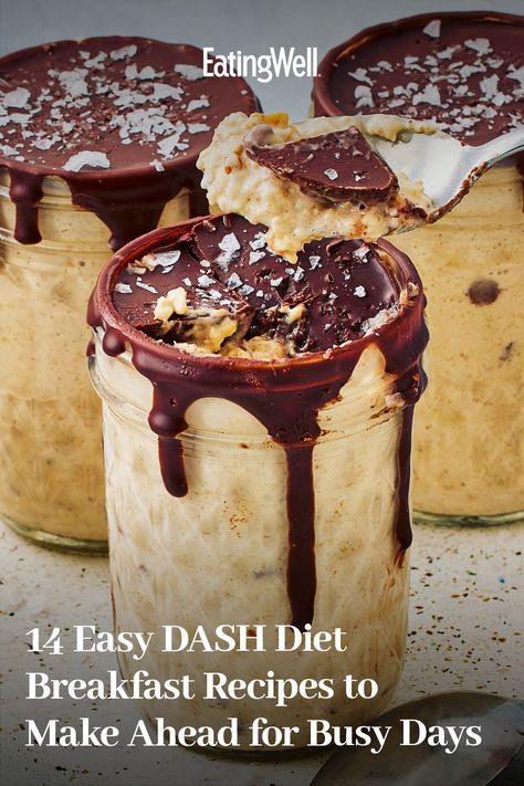 These delicious, heart-healthy and DASH diet-friendly breakfast ideas can be prepared ahead of time to keep your mornings easy and nutritious. our Reese’s Peanut Butter Cup-Inspired Overnight Oats and Make-Ahead Freezer Breakfast Burritos with Eggs, Cheese & Spinach are unbelievably delicious and nutritious, and you’ll want to make them week after week. Dash Breakfast Ideas, Dash Diet Overnight Oats, Dash Breakfast, Healthy Freezer Breakfast, Heart Healthy Breakfast Recipes, Dash Diet Recipes Dinner, Healthy Breakfast Diet, Heart Healthy Breakfast, Breakfast Popsicles