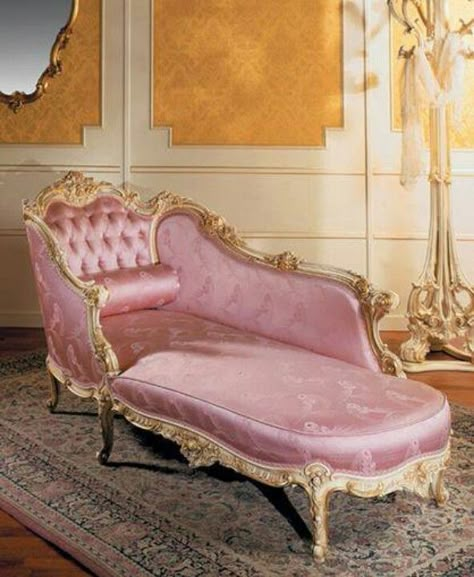 velour, rose - allongé , nouveauté du siècle Pink Chaise Lounge, Pink Chaise, Muebles Shabby Chic, Pink Couch, Pink Furniture, Shabby Chic Bedroom, Shabby Chic Bedrooms, All Things Pink, Chaise Lounges