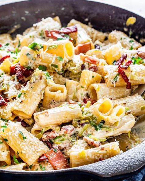 Fancy Pasta Recipes, Fancy Pasta, Cajun Pasta Recipes, Lemon Shrimp Pasta, Recipe Lasagna, Leek Pasta, Leek Recipes, Dinner Quick, 30 Minute Meals Easy