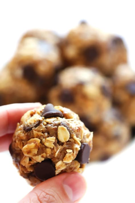 Postpartum Snacks, Energy Bites Recipe, No Bake Energy, Energy Bites Recipes, No Bake Energy Bites, Meal Prep Snacks, Gimme Some Oven, Protein Balls, Butter Chocolate