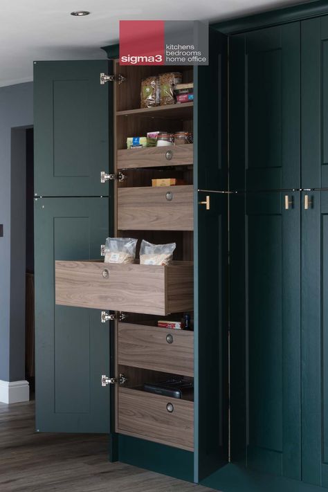 Dark Green Cupboards, Green Cupboards, Dark Kitchen Ideas, Kitchen Cabinet Organization Layout, Green Kitchen Island, Dark Green Kitchen, Classic Kitchen Design, Open Plan Kitchen Living Room, Kitchen Manufacturers