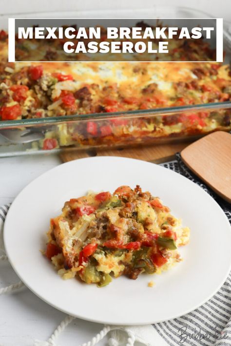 Mexican Breakfast Casserole - BubbaPie Brunch Egg Casserole, Mexican Breakfast Casserole, Mexican Brunch, Healthy Breakfast Casserole, Crockpot Breakfast Casserole, Breakfast Crockpot Recipes, Fun Breakfast, Mexican Breakfast Recipes, Hashbrown Breakfast Casserole