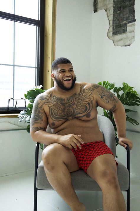 Thick Guys, Body Positive Photography, Chubby Guy, Chubby Men, Men Model, Black Boys, Mens Plus Size, Pretty Men, Male Body